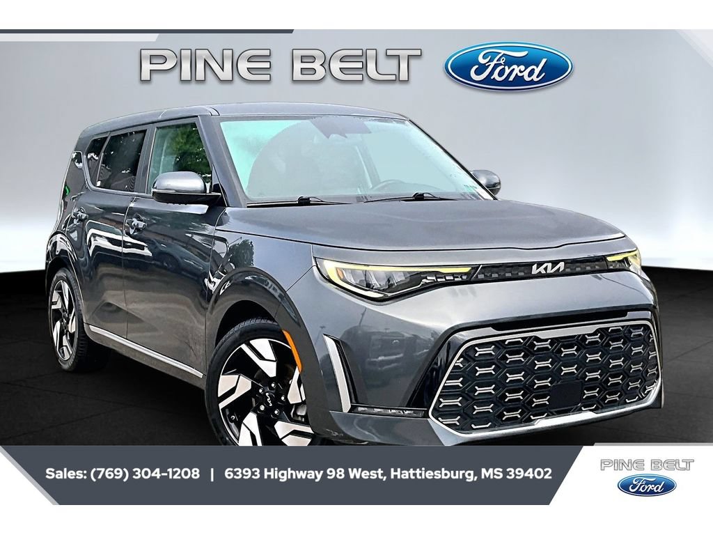 Used 2023 Kia Soul GT-Line w/ GT-Line Technology Package FWD image 1