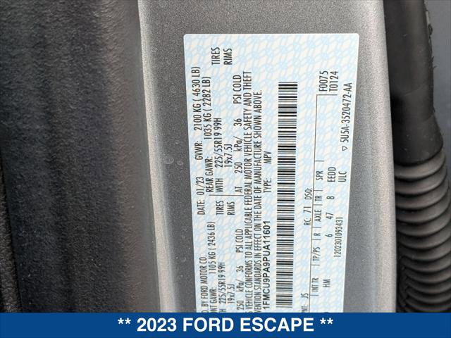 Certified 2023 Ford Escape ST-Line Elite AWD/4WD image 24