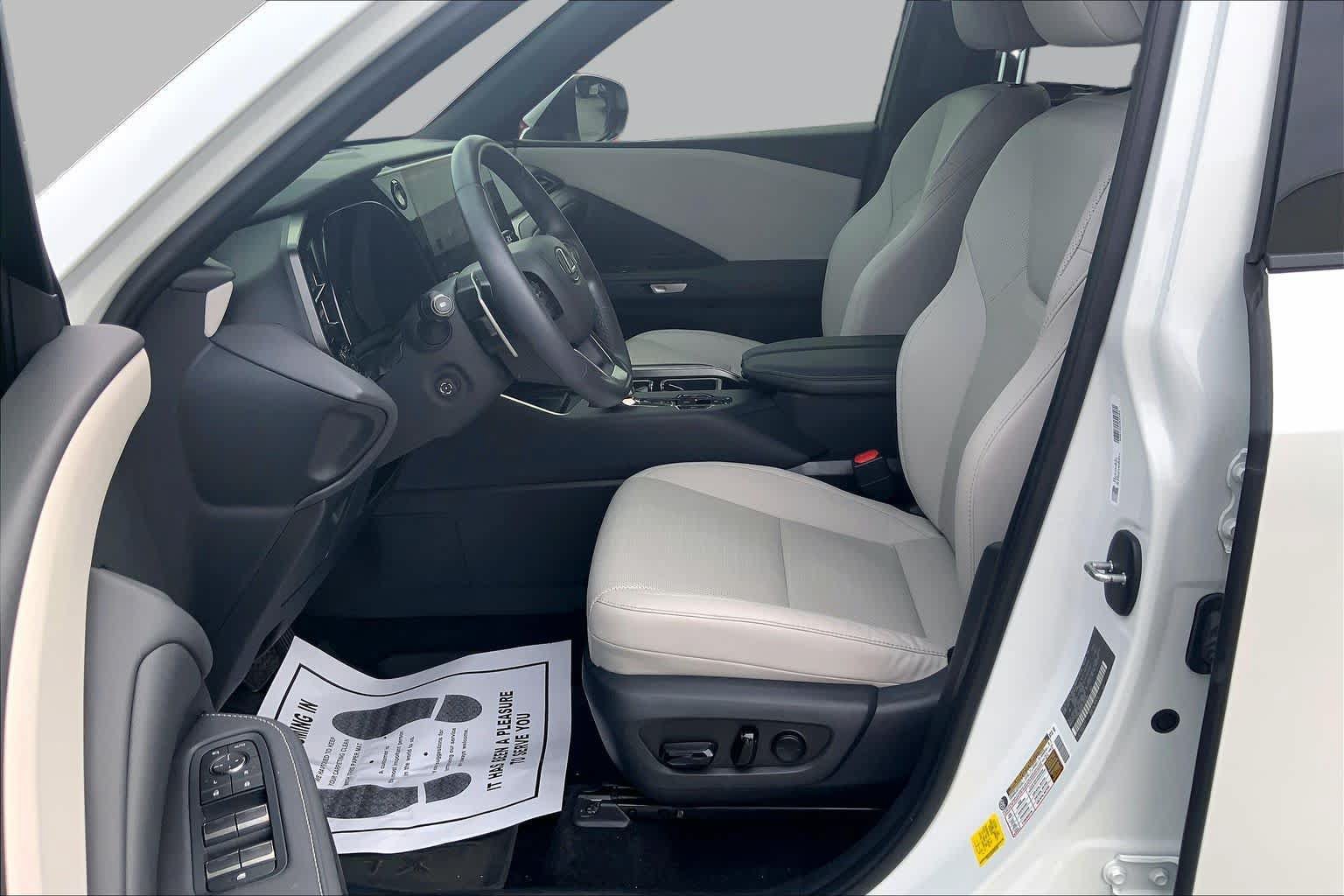 Used 2024 Lexus TX 350 FWD w/ Cold Weather Package image 8