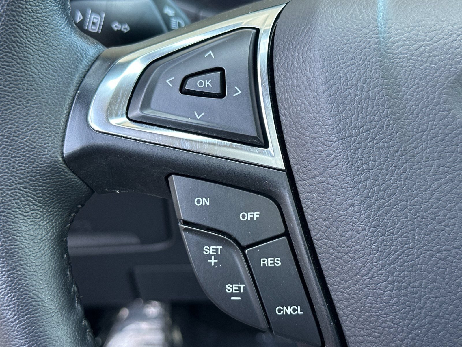 Certified 2024 Ford Edge SEL w/ Convenience Package AWD/4WD image 27
