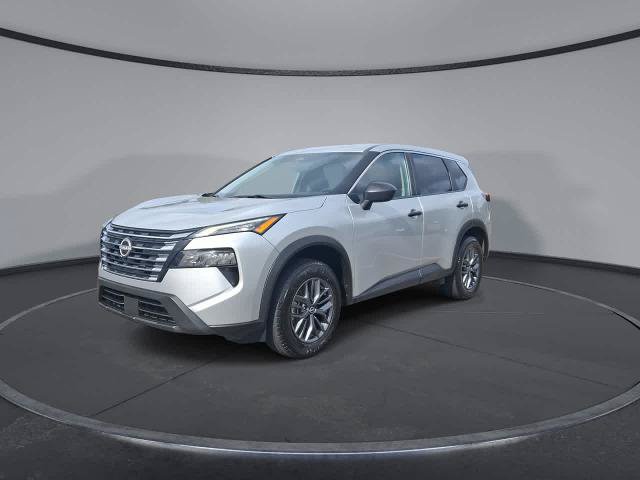 Used 2024 Nissan Rogue S FWD image 4