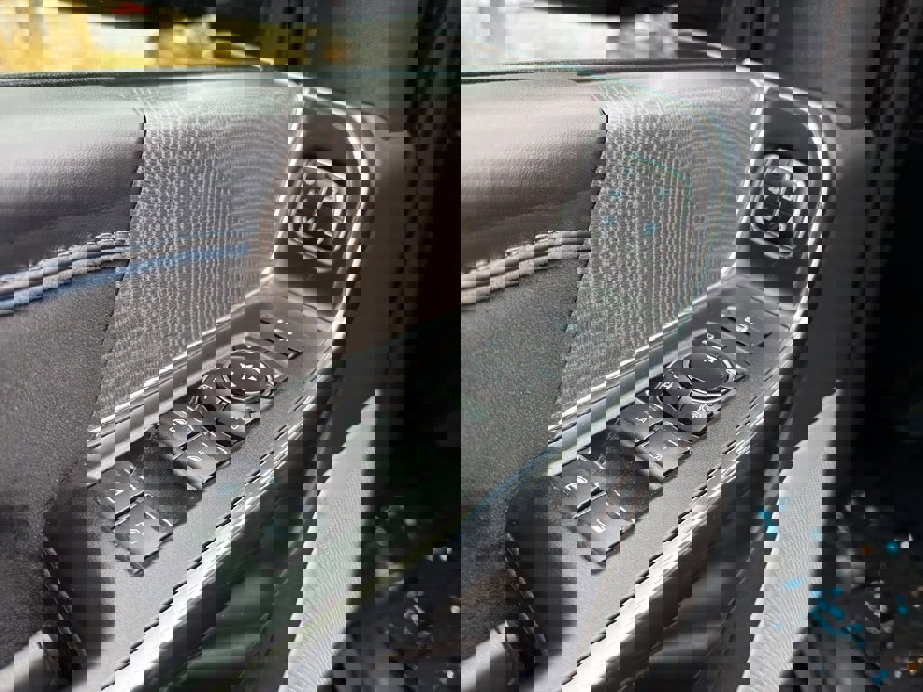 Certified 2025 Ford F350 Platinum image 23