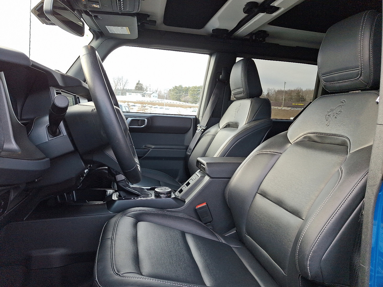 Certified 2025 Ford Bronco Badlands AWD/4WD image 13