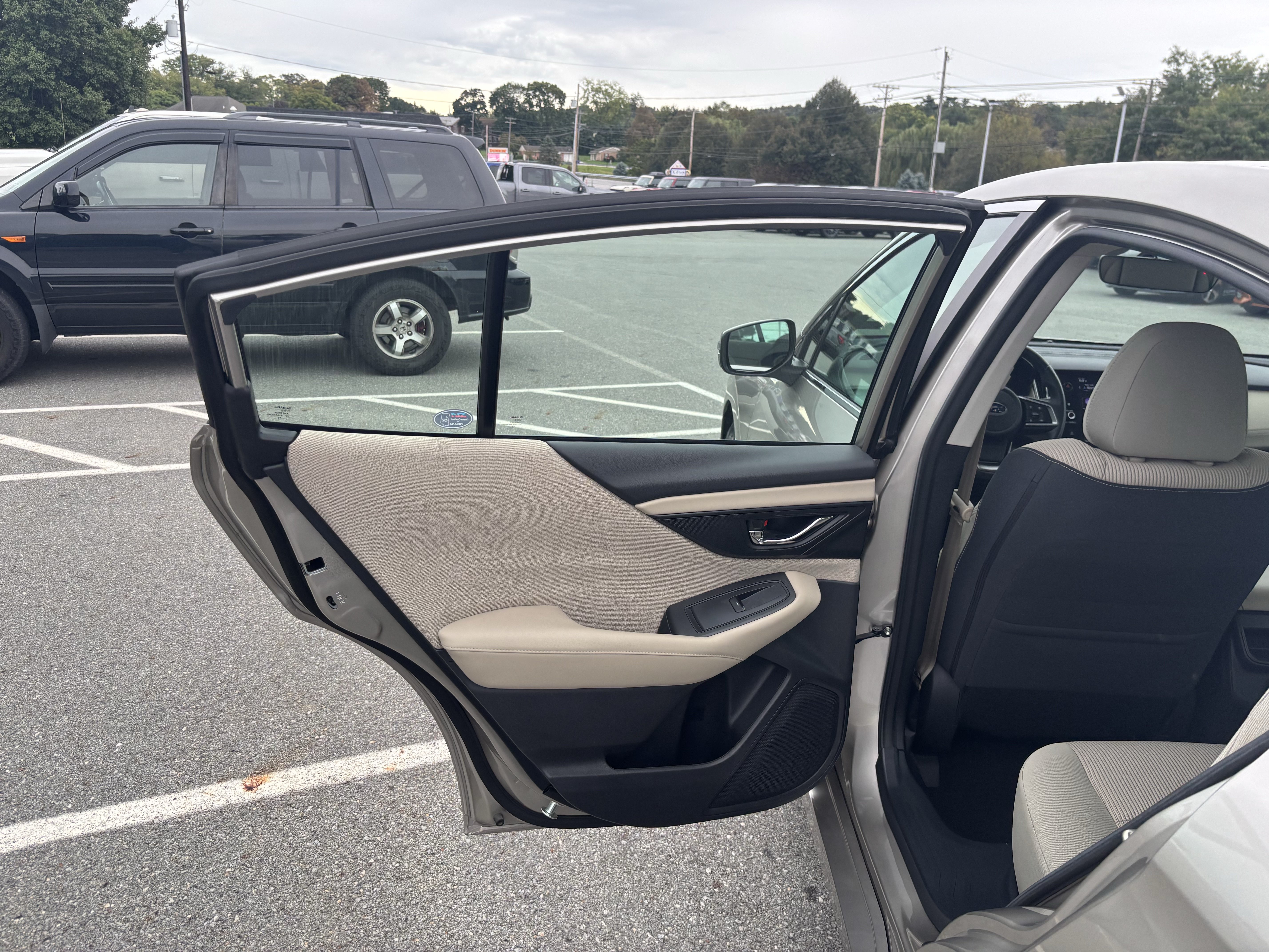 Used 2020 Subaru Legacy Premium AWD/4WD image 32