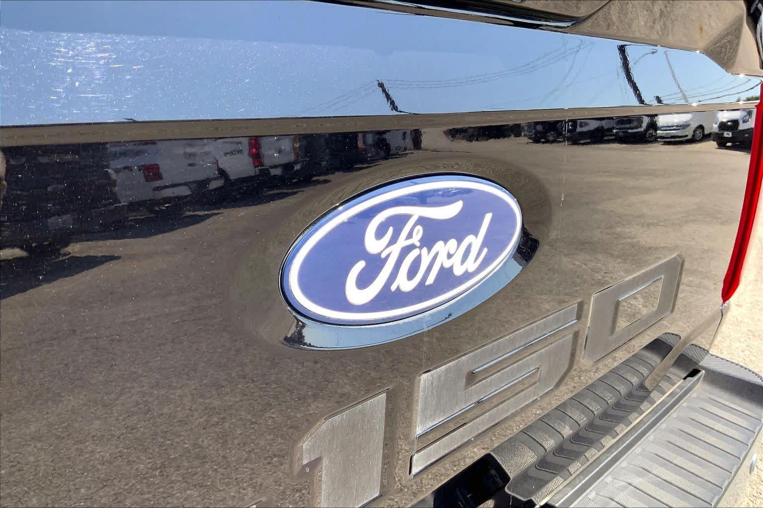 Certified 2024 Ford F150 Lariat w/ FX4 Off-Road Package AWD/4WD image 10