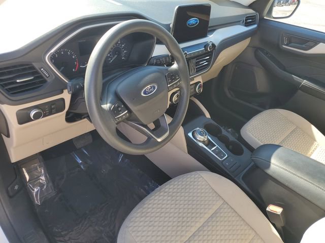 Certified 2022 Ford Escape SE w/ SE Sport Appearance Package image 16