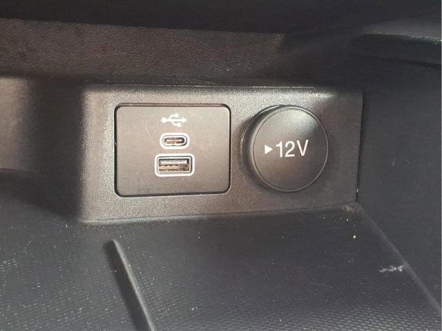 Certified 2025 Ford Escape ST-Line Select AWD/4WD image 18