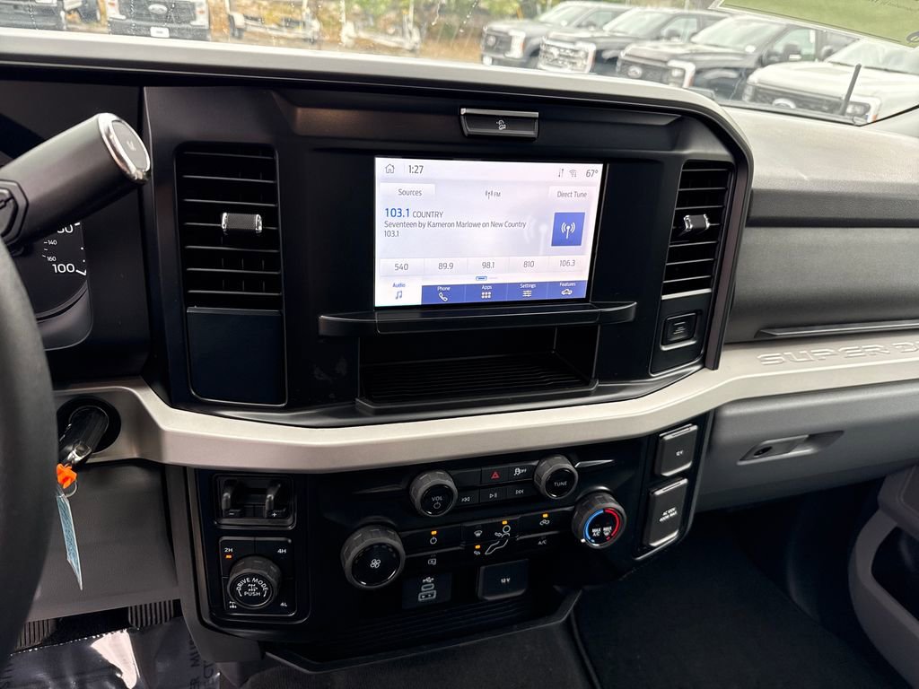 Certified 2025 Ford F250 XLT w/ Tremor Off-Road Package image 18