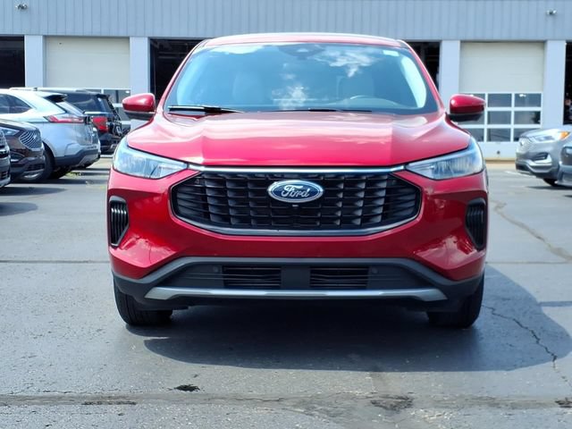 Certified 2023 Ford Escape Active w/ Tech Pack #2 AWD/4WD image 2