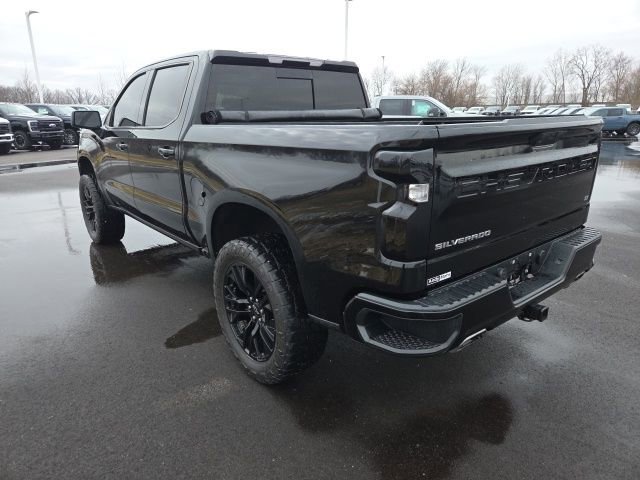 Used 2020 Chevrolet Silverado 1500 LT Trail Boss image 2