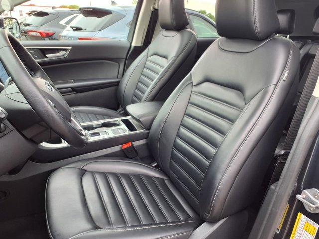 Certified 2024 Ford Edge SEL w/ Convenience Package AWD/4WD image 5