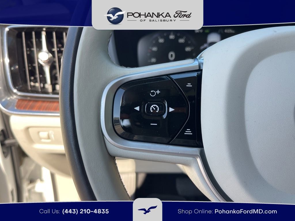 Used 2020 Volvo S60 T5 Momentum w/ Premium Package image 16