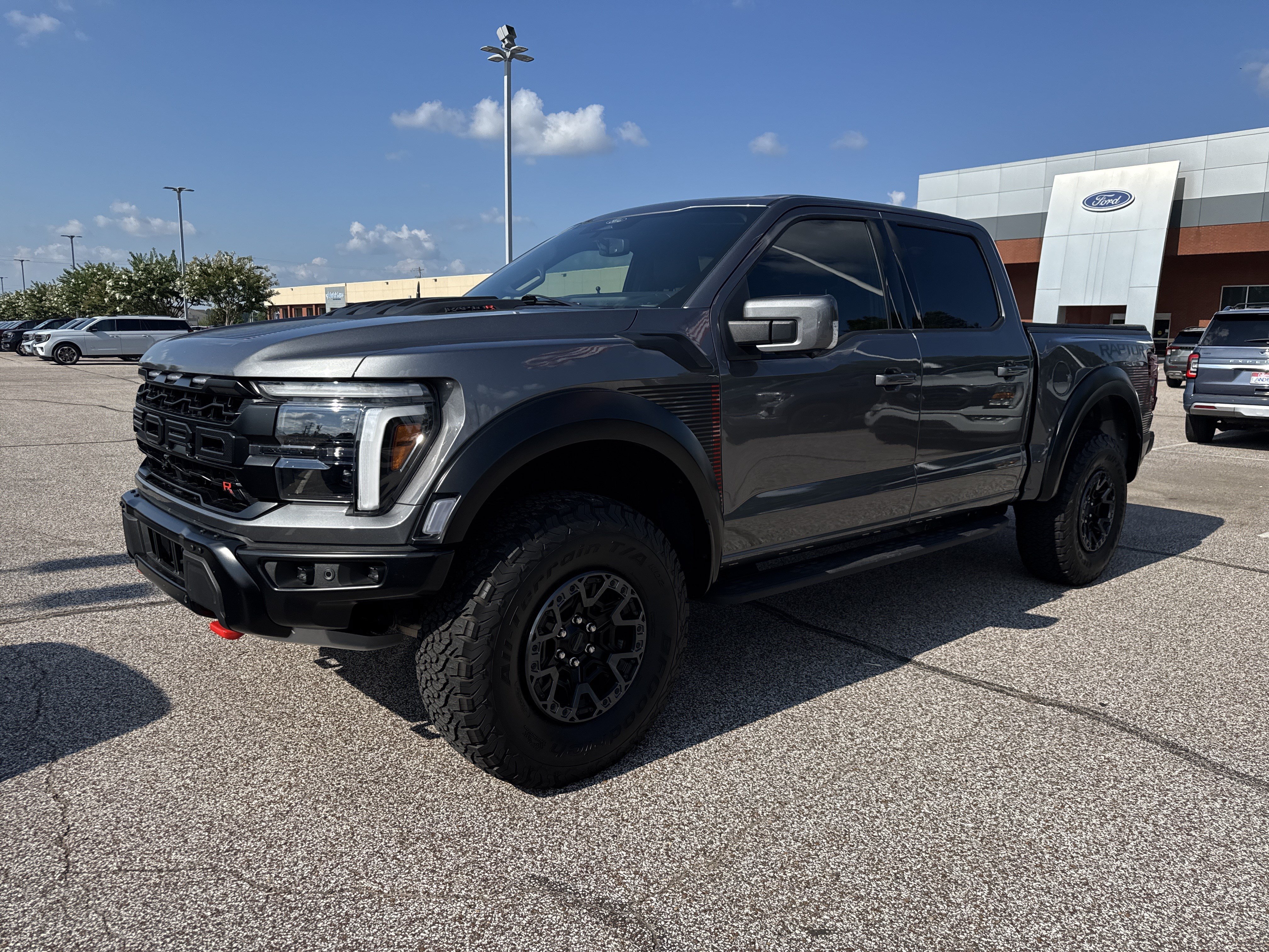 Certified 2025 Ford F150 Raptor w/ Equipment Group 803A Raptor R AWD/4WD image 7