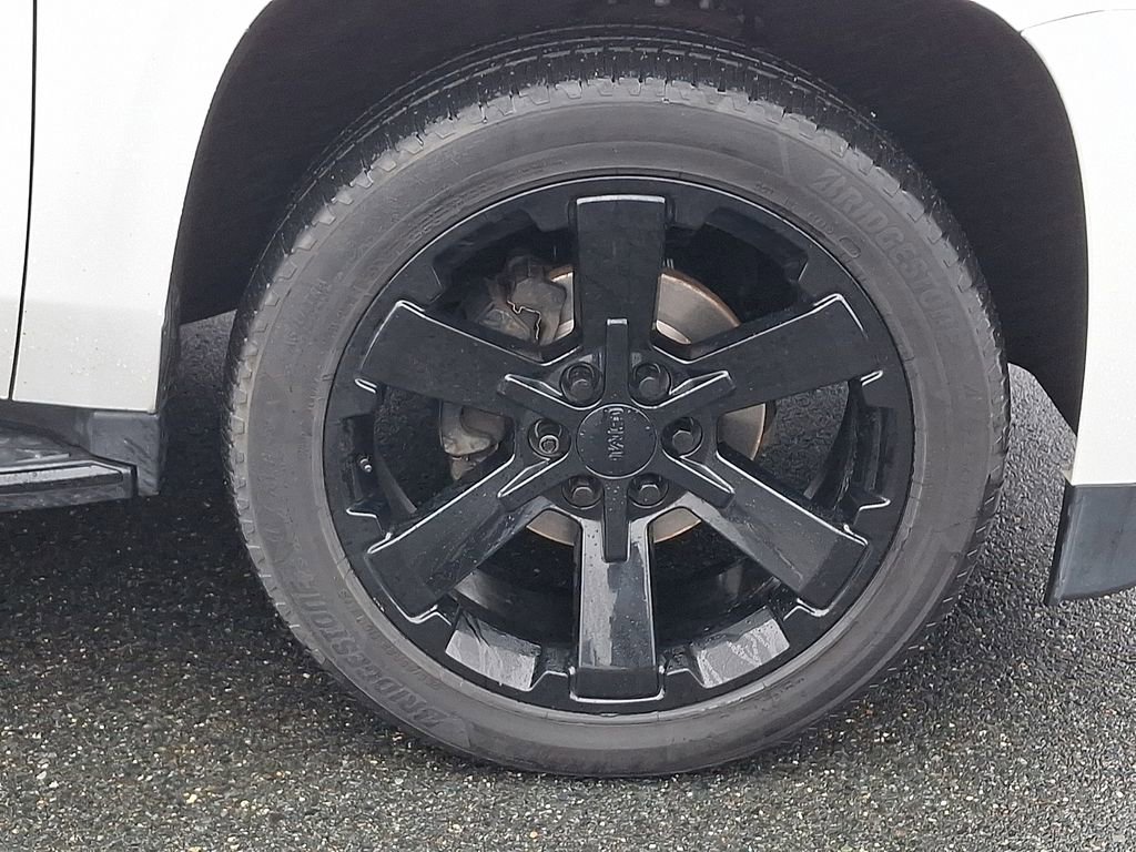 Used 2019 GMC Yukon XL SLT w/ Graphite Performance Edition image 8