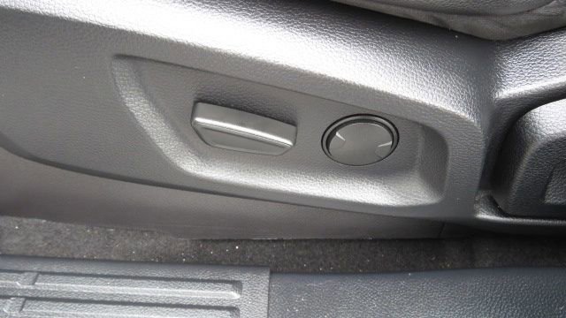 Certified 2019 Ford Ranger Lariat w/ Equipment Group 501A Mid image 17