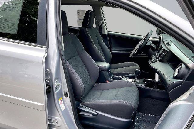 Used 2018 Toyota RAV4 XLE w/ Convenience Package AWD/4WD image 7