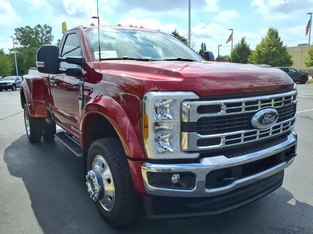 Certified 2024 Ford F350 Platinum w/ Tremor Off-Road Package AWD/4WD image 3