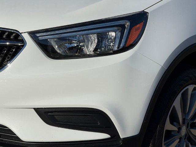 Used 2020 Buick Encore Preferred AWD/4WD image 15