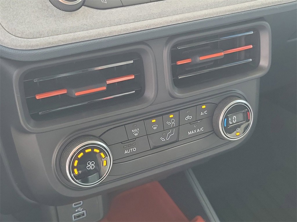 Certified 2022 Ford Maverick XLT image 17