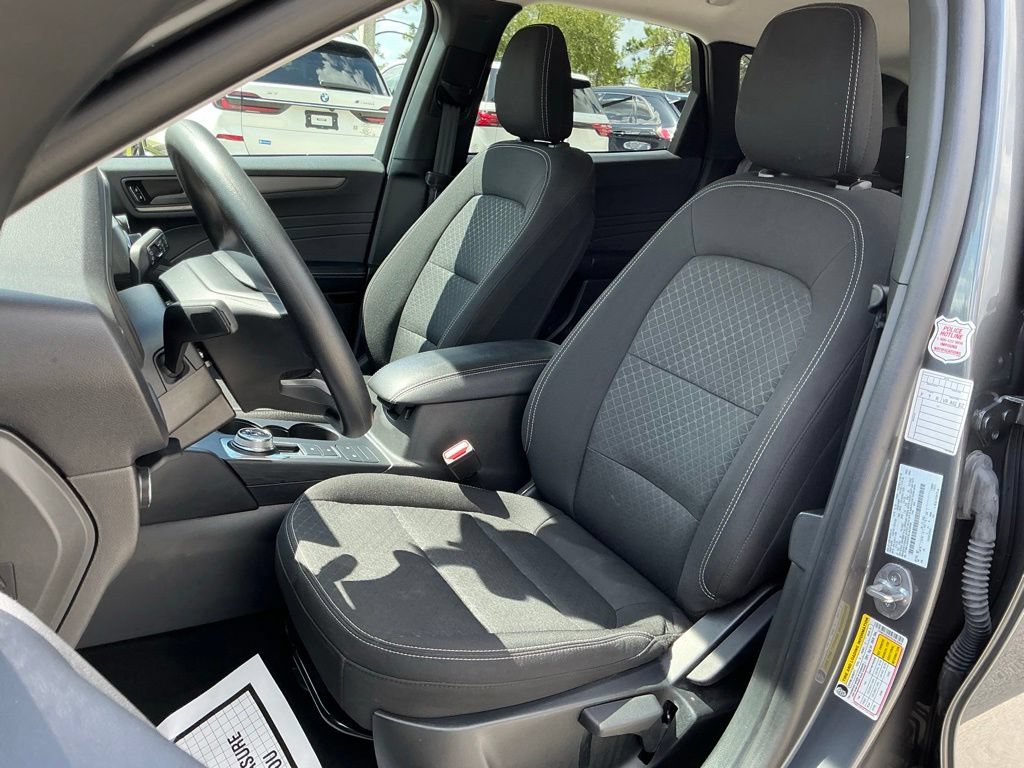 Certified 2025 Ford Escape Active FWD image 27
