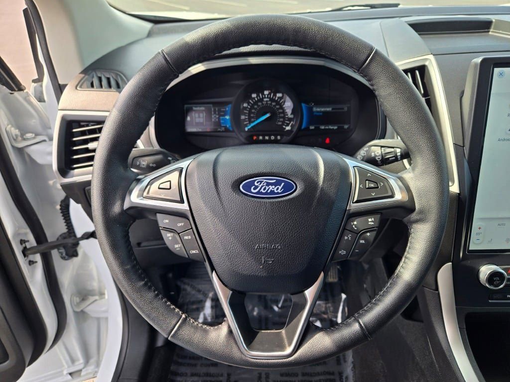 Certified 2024 Ford Edge SEL image 32
