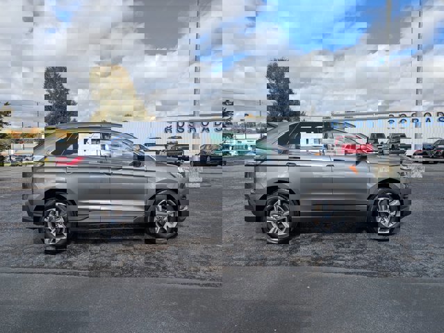 Certified 2022 Ford Edge SEL w/ Convenience Package image 6