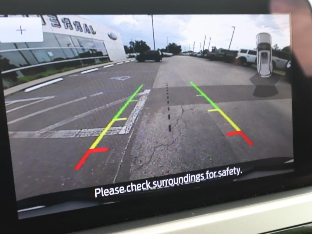 Certified 2022 Ford Escape SEL w/ Technology Package image 10