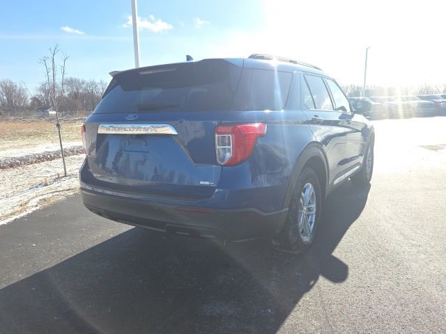 Certified 2020 Ford Explorer XLT image 4