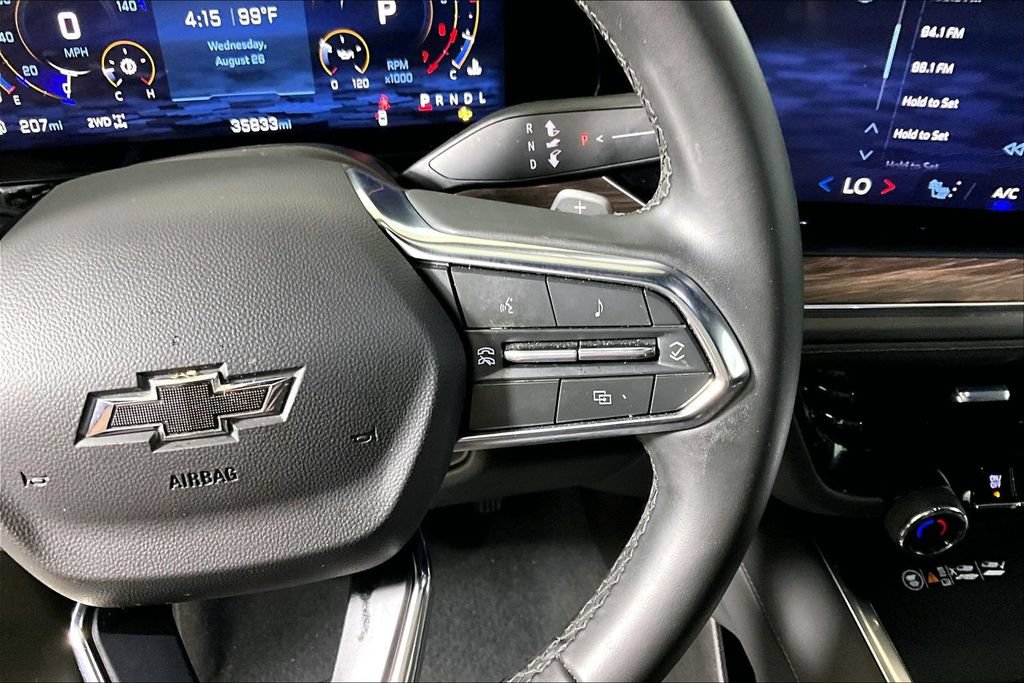 Used 2025 Chevrolet Suburban Z71 AWD/4WD image 15