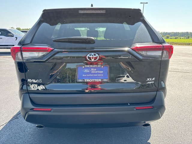 Used 2025 Toyota RAV4 XLE AWD/4WD image 22