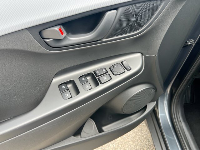 Used 2019 Hyundai Kona SEL FWD image 12