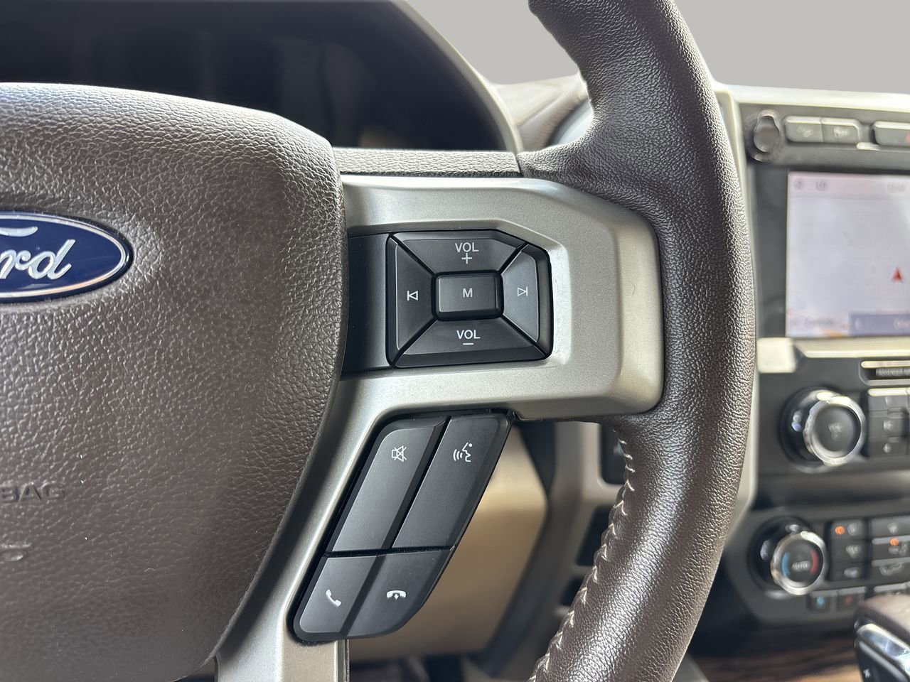 Certified 2020 Ford F150 Lariat w/ Equipment Group 501A Mid image 35