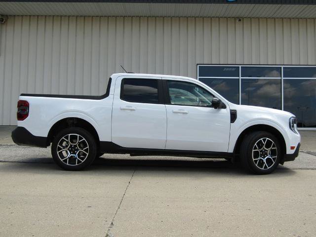 Certified 2025 Ford Maverick Lariat w/ 4K Tow Package AWD/4WD image 2