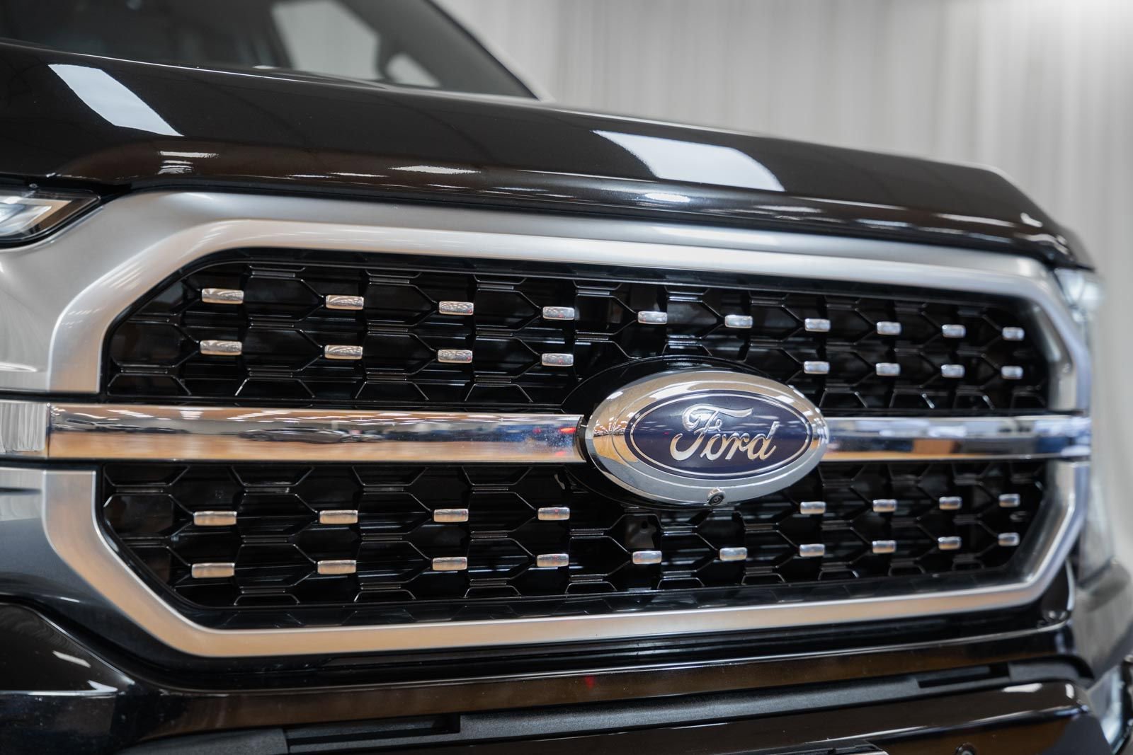 Certified 2023 Ford F150 Platinum image 7