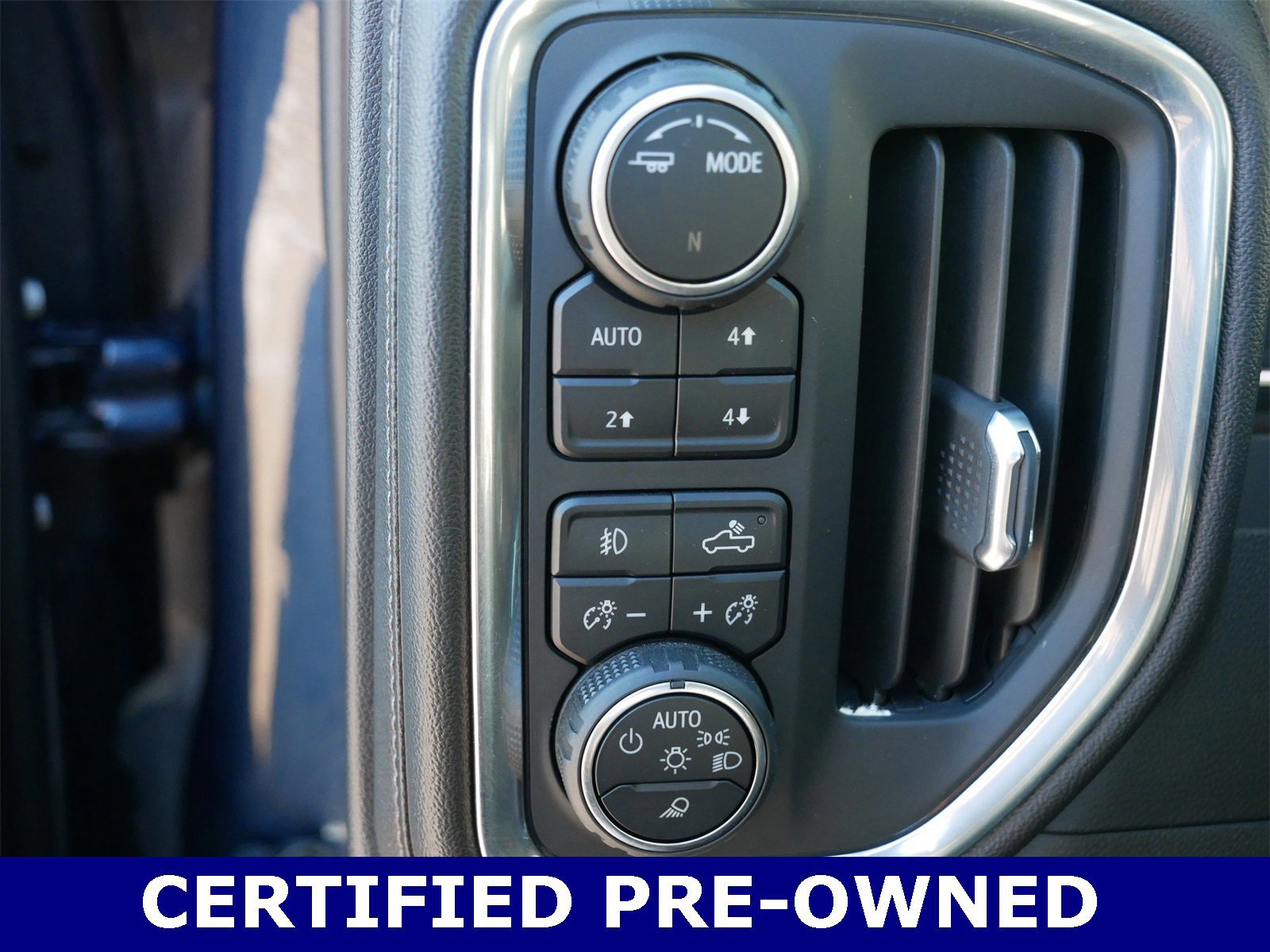 Used 2022 Chevrolet Silverado 3500 LTZ w/ LTZ Convenience Package image 14