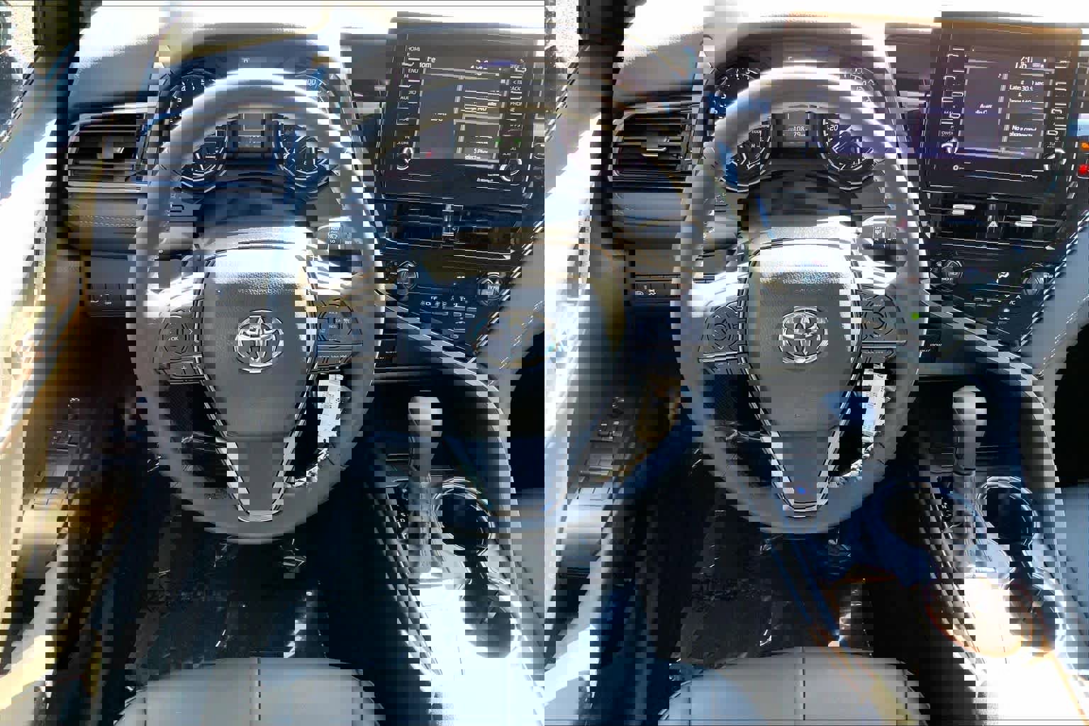 Used 2024 Toyota Camry SE image 5