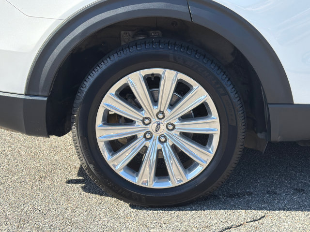 Certified 2021 Ford Explorer Limited w/ Equipment Group 301A AWD/4WD image 19