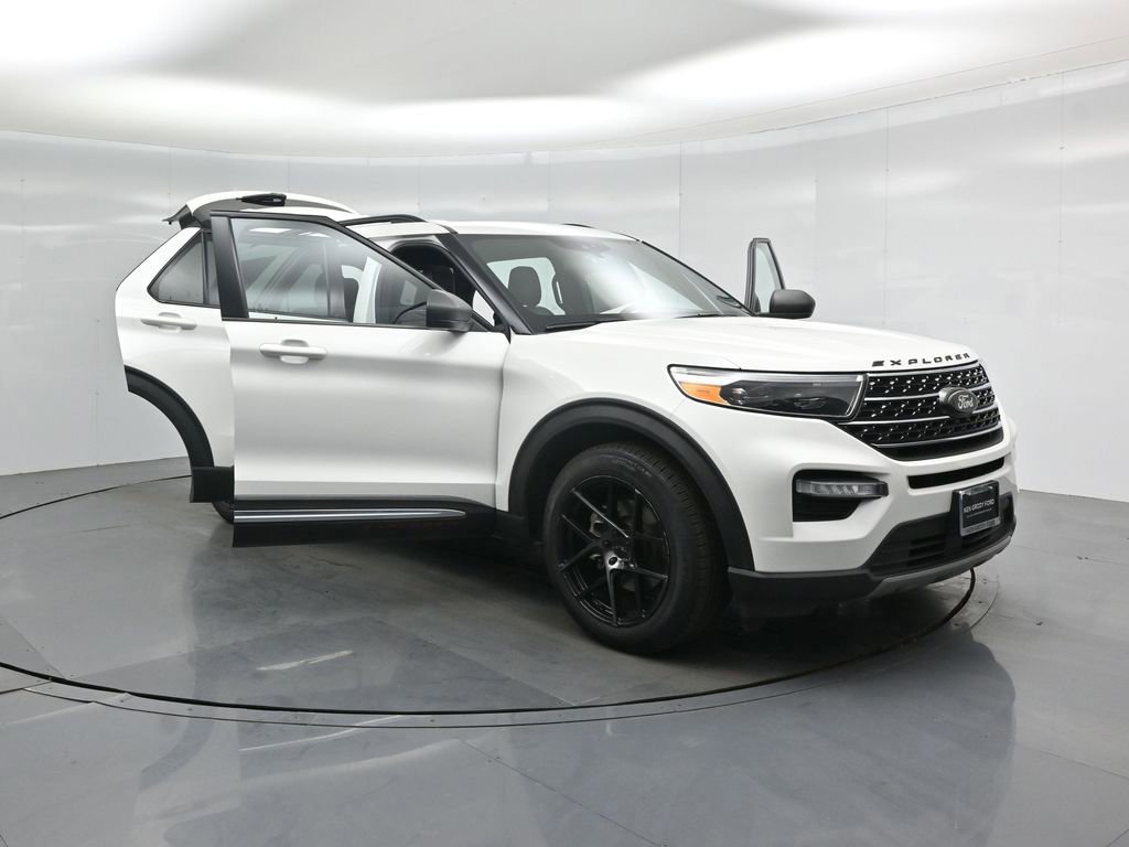 Certified 2020 Ford Explorer XLT w/ Equipment Group 202A image 55