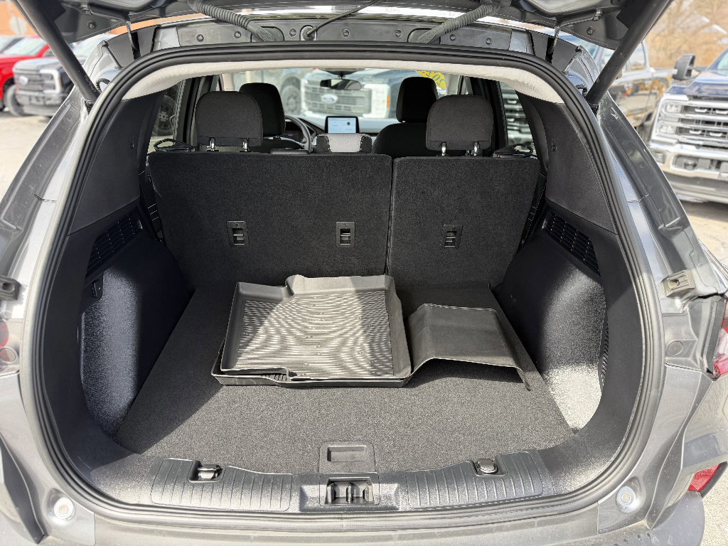 Certified 2023 Ford Escape Active AWD/4WD image 11