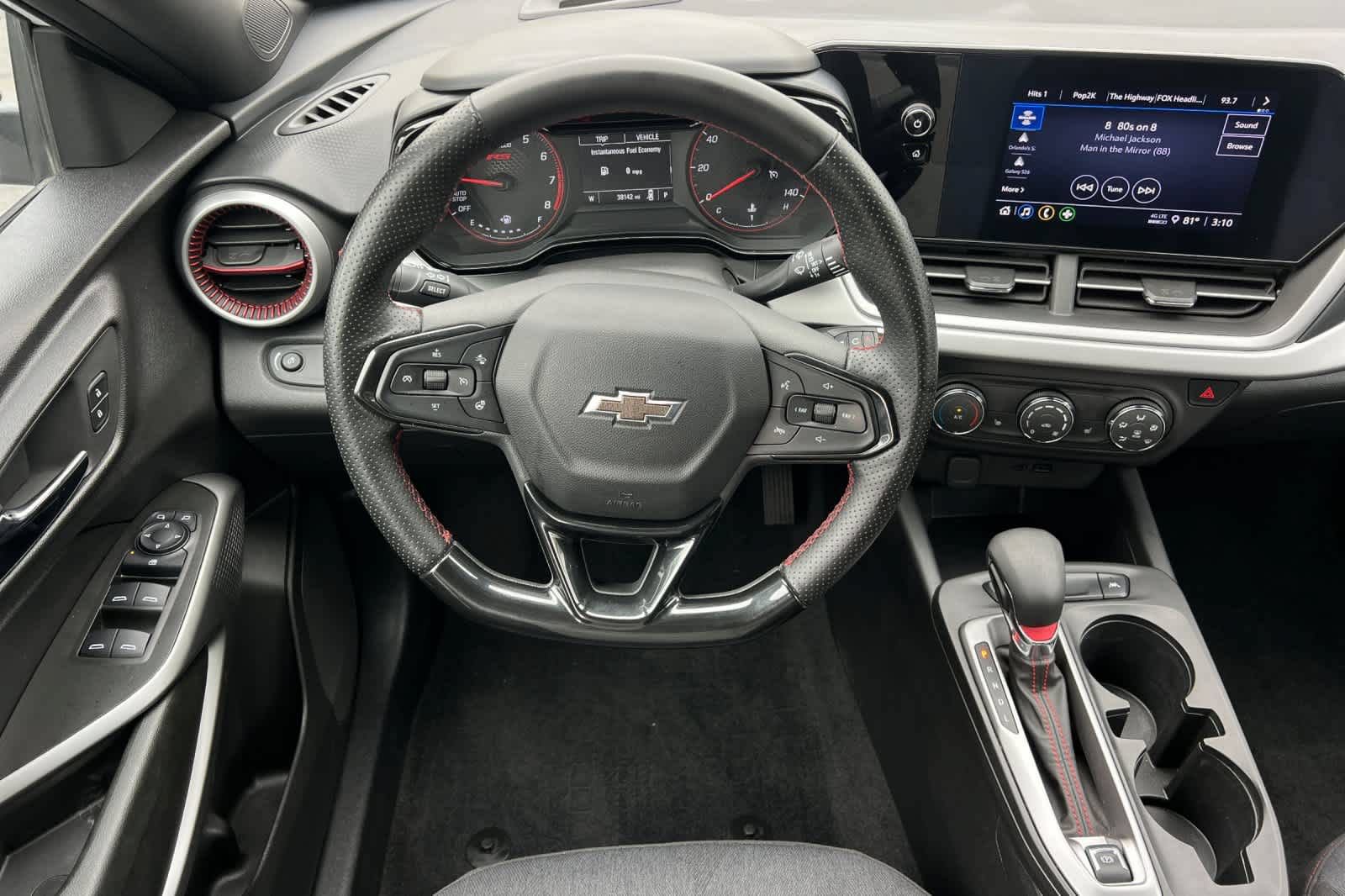 Used 2024 Chevrolet Trax RS w/ Driver Confidence Package FWD image 15