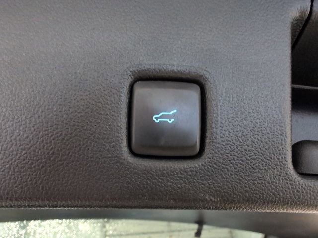 Certified 2020 Ford Escape Titanium image 32
