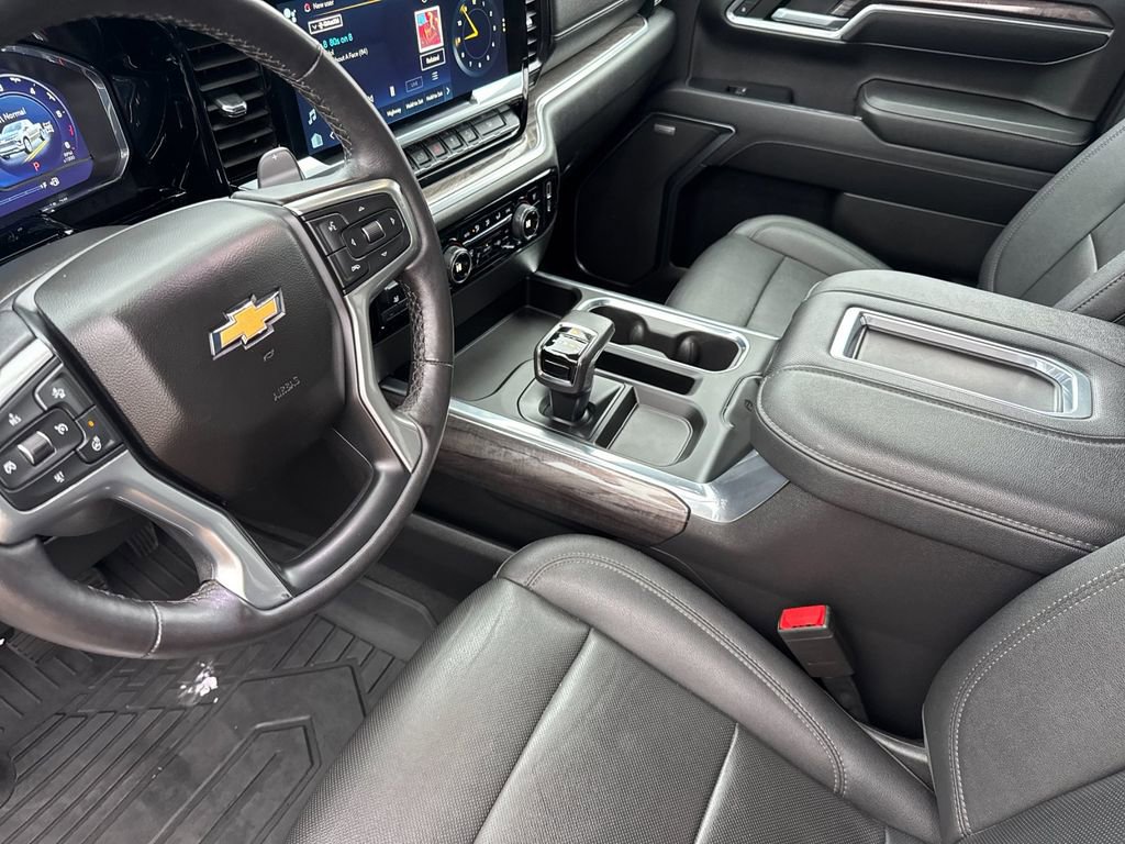 Used 2022 Chevrolet Silverado 1500 LTZ w/ Technology Package AWD/4WD image 9