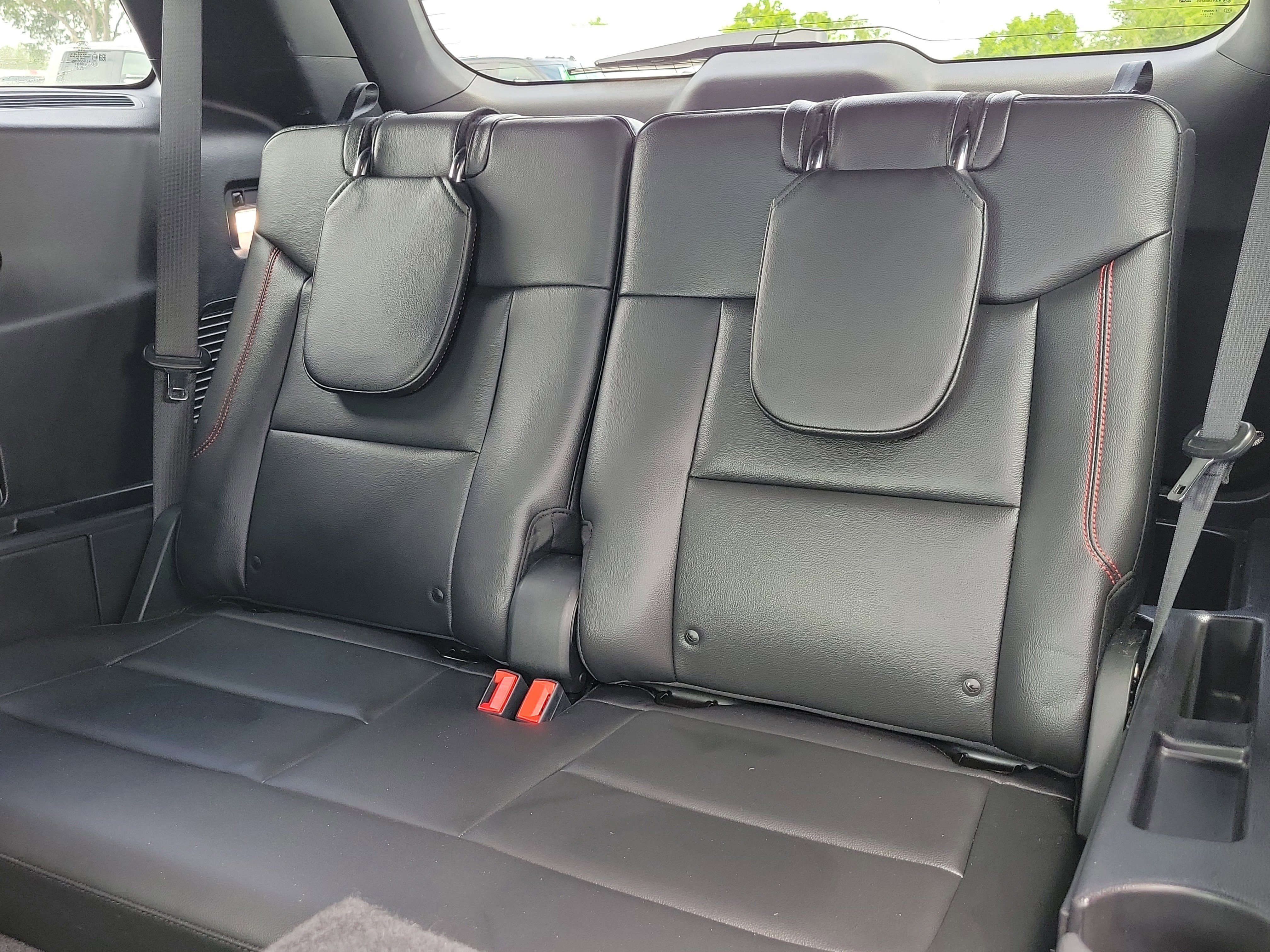 Certified 2022 Ford Explorer ST-Line w/ Class IV Trailer Tow Package image 13