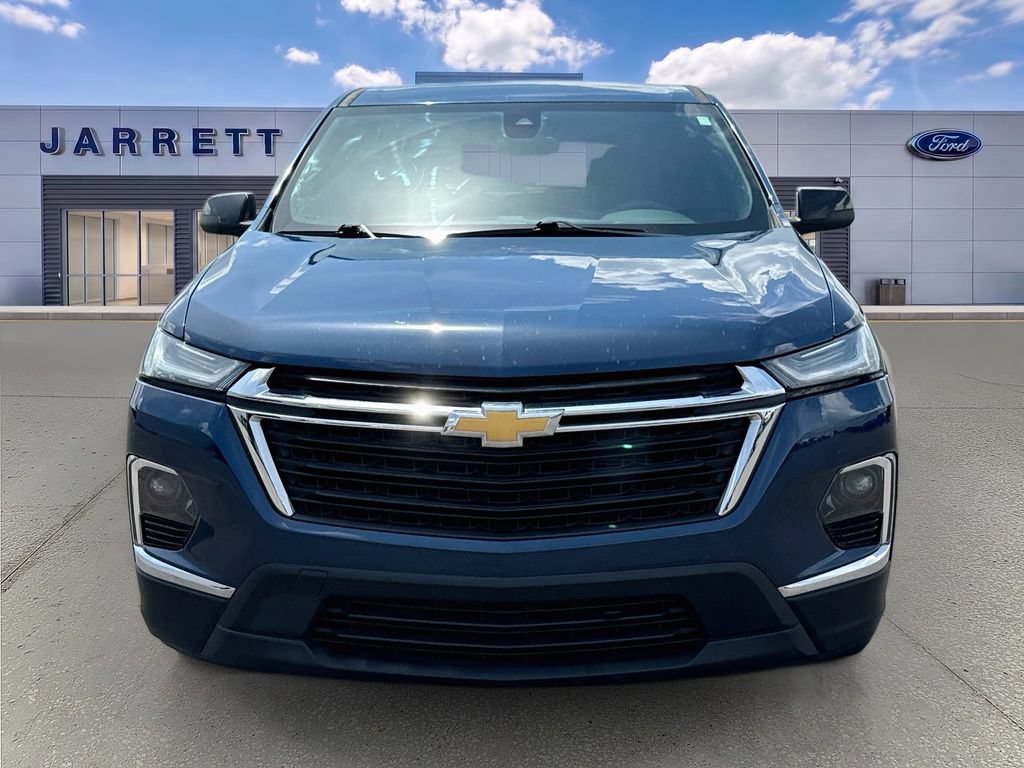 Used 2022 Chevrolet Traverse LS FWD image 2