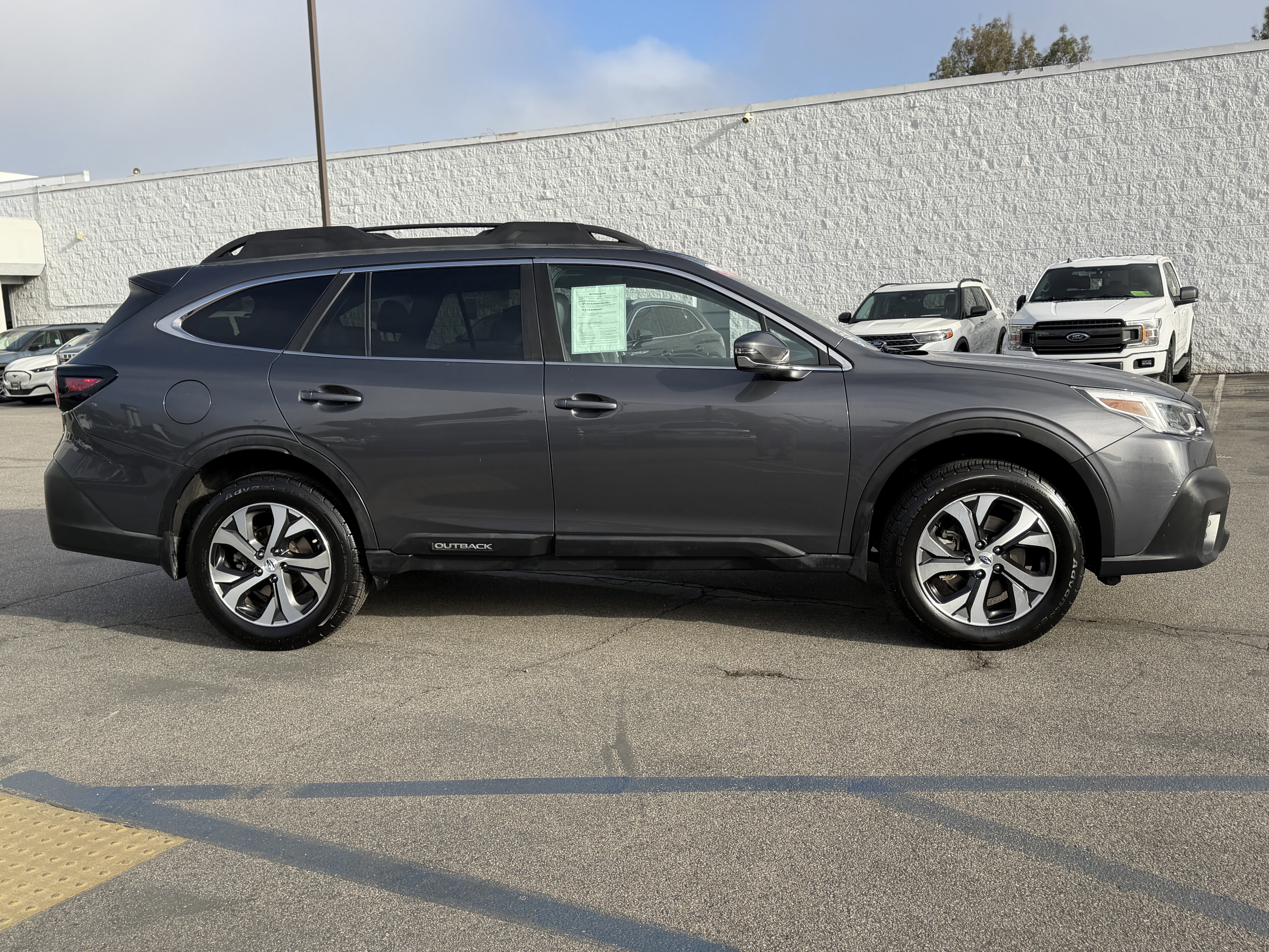 Used 2020 Subaru Outback Limited image 6