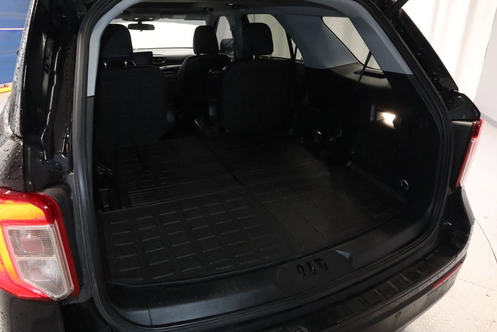 Certified 2023 Ford Explorer XLT AWD/4WD image 18