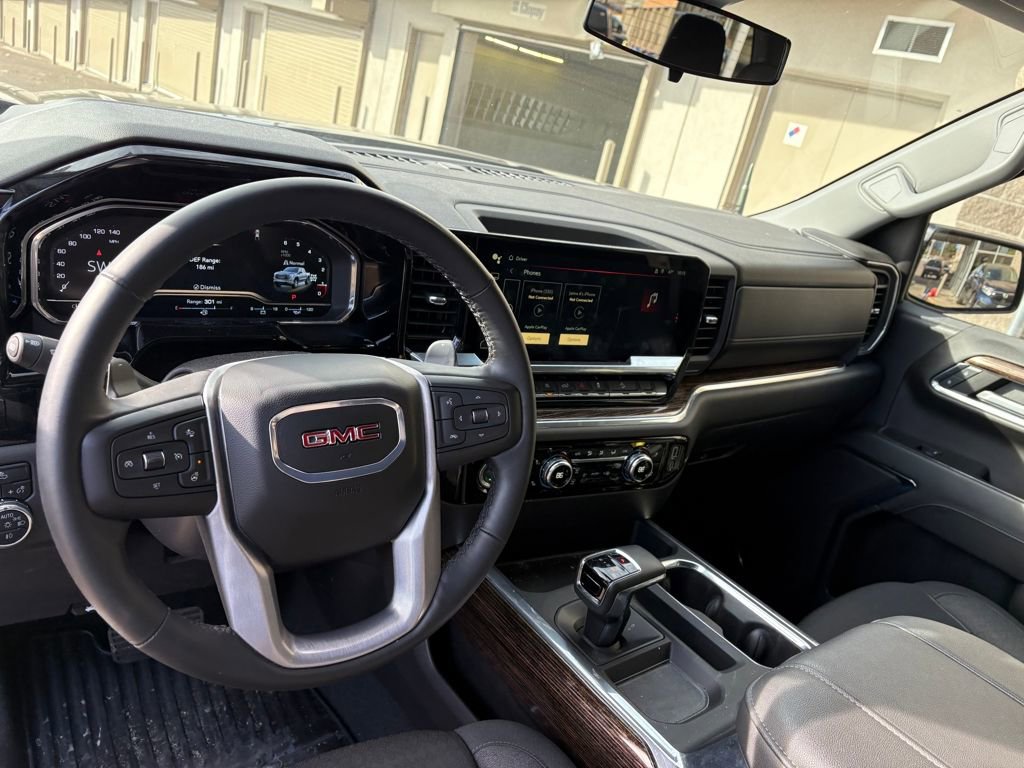 Used 2024 GMC Sierra 1500 Elevation w/ X31 Off-Road Package image 15