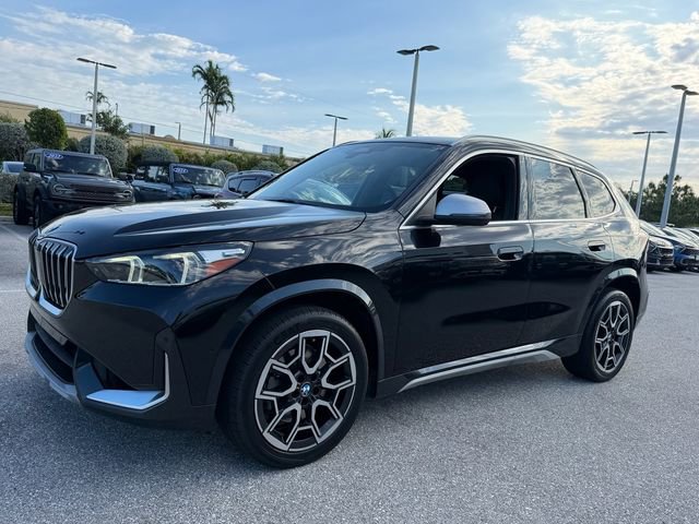 Used 2023 BMW X1 xDrive28i w/ Convenience Package AWD/4WD image 3
