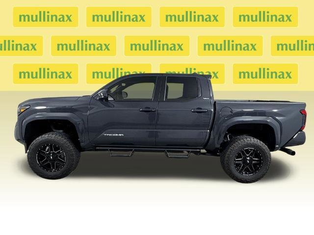 Used 2025 Toyota Tacoma SR5 AWD/4WD image 12