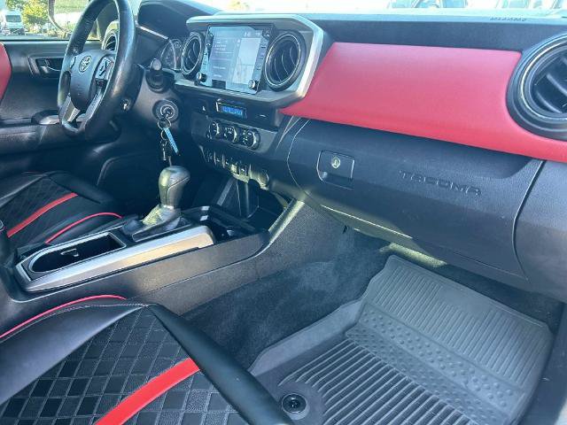 Used 2022 Toyota Tacoma SR5 RWD image 20